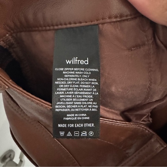 Aritzia Melina Faux Leather Pants size 0 - Picture 9 of 10